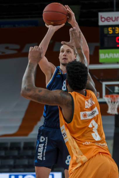 的双重冲击 的双重冲击