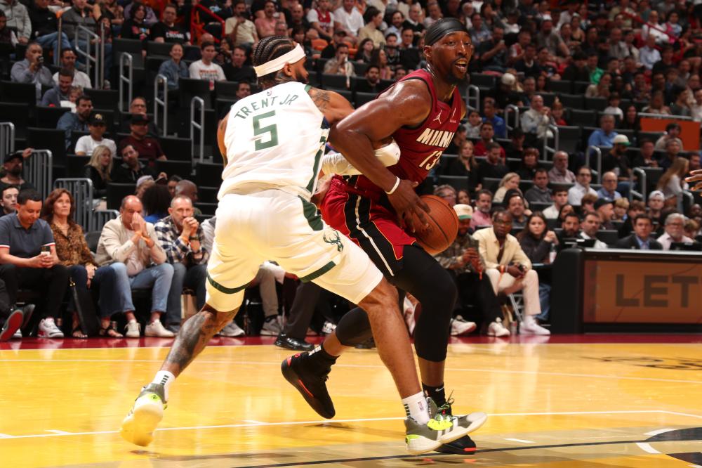 衣室开始出 衣室开始出